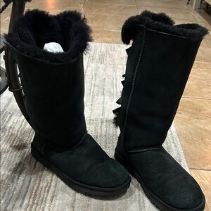 UGG Black Winter Boots with Fur Trim